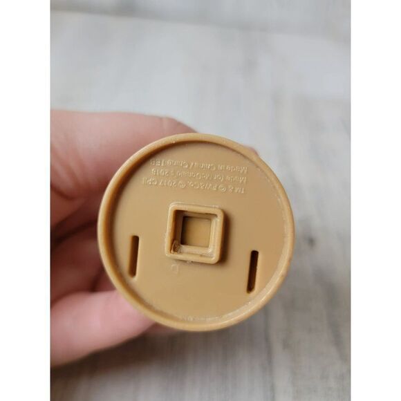 Peter Rabbit McDonald's 2018 Easter toy figure bunny - Picture 5 of 5